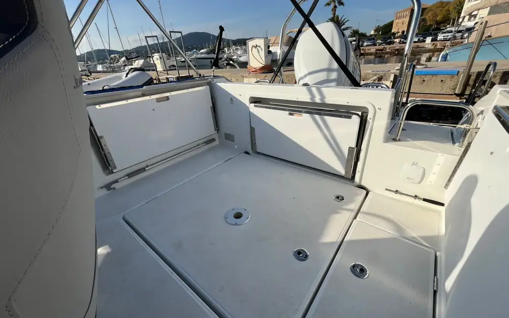 slider 8 Jeanneau Cap Camarat 7.5 WA
