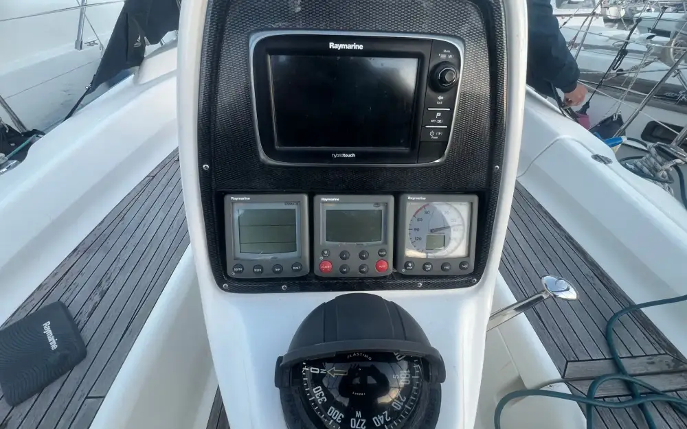 slider 2 Bavaria  34 Cruiser