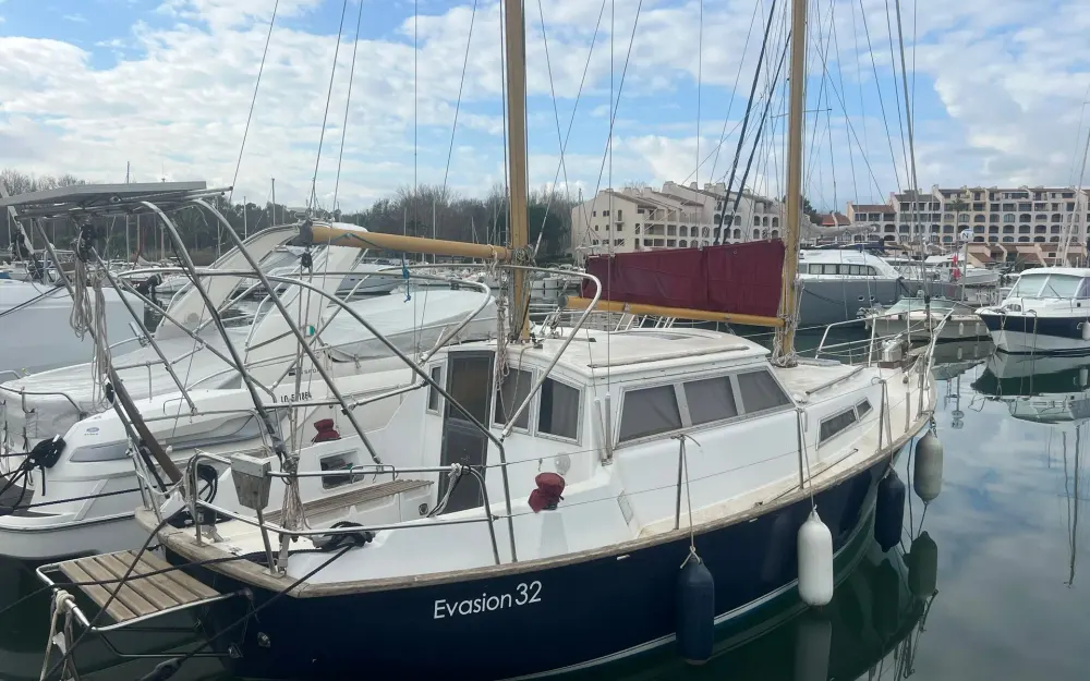 slider 2 Beneteau Evasion 32 - null