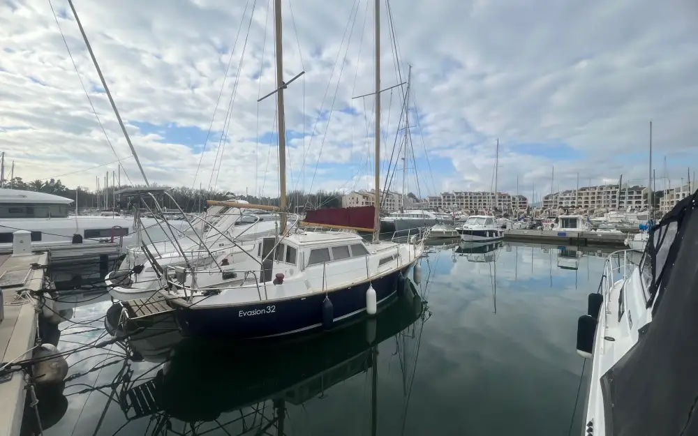 slider 10 Beneteau Evasion 32