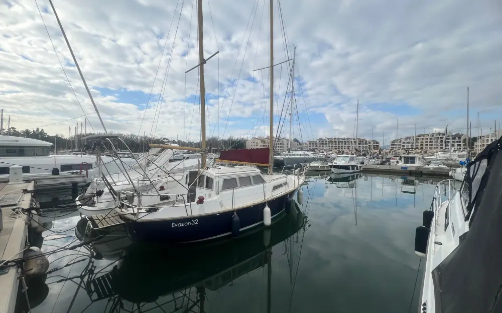 slider 10 Beneteau Evasion 32 - null