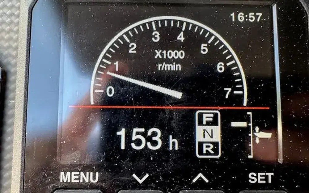 B2 MarineB2 Marine 752