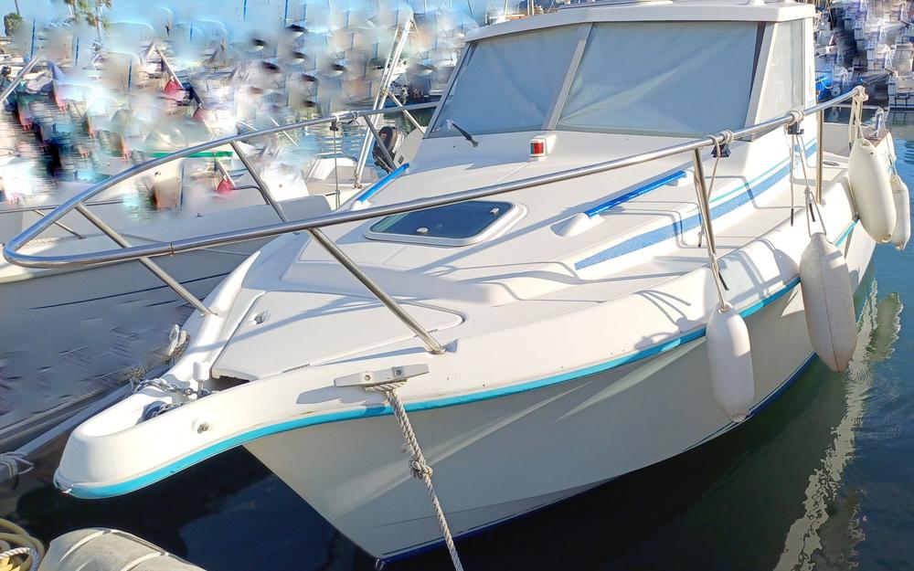 slider 0 Beneteau Antares 605