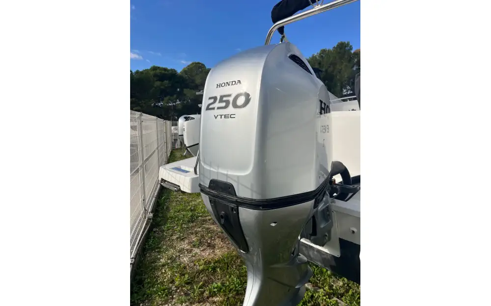 slider 5 HONDA BF250 OCCASION