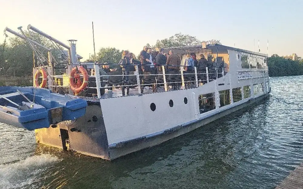 slider 1 Bateau Passagers 150 PAX sur 2 niveaux 