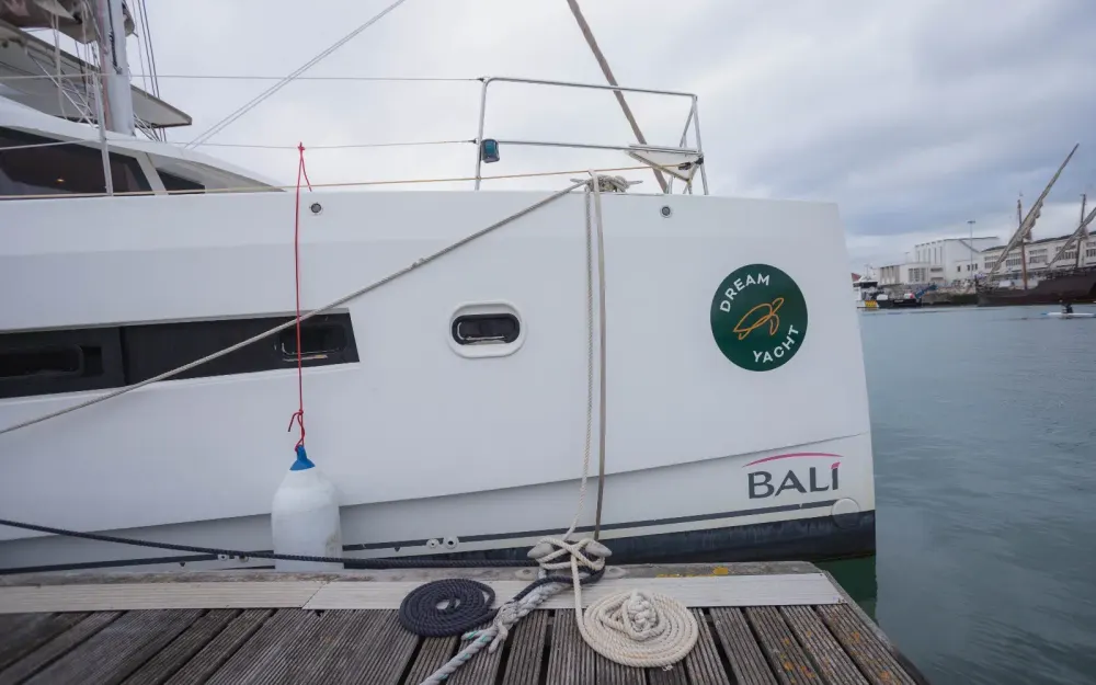 slider 4 Bali Catamarans Bali 5.4