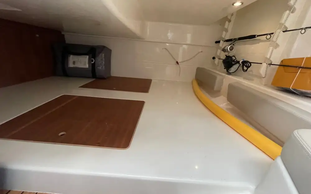 slider 21 Quicksilver  905 Pilothouse