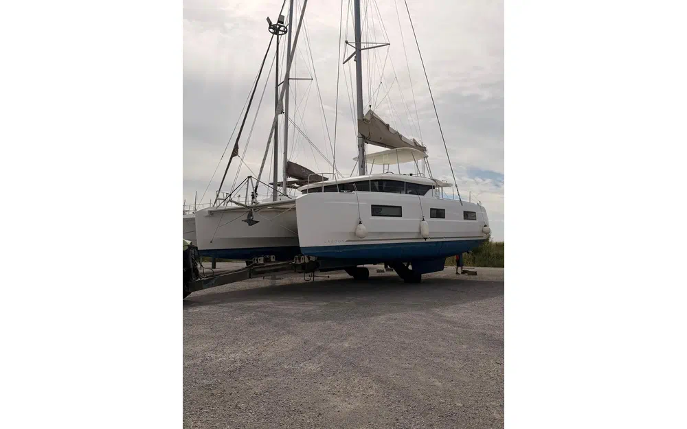 slider 10 Lagoon 46