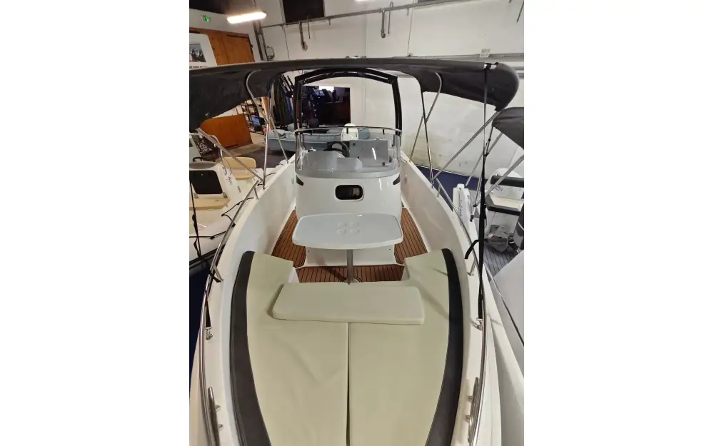 slider 5 B2 Marine Cap Ferret 702 WS