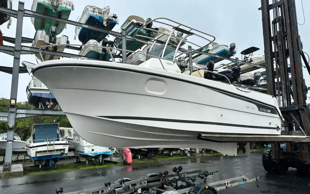 slider 4 Ocqueteau Ostrea 700 T-Top