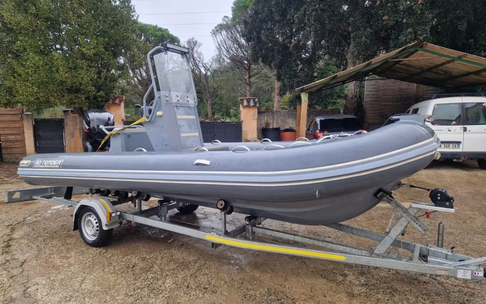 slider 18 3D Tender Stealth RIB 550