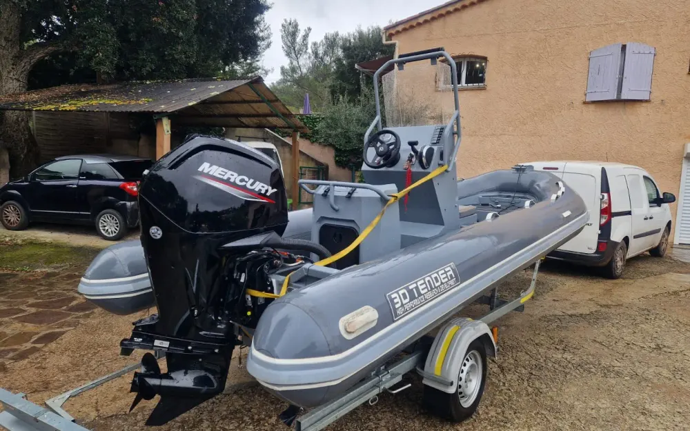 slider 21 3D Tender Stealth RIB 550