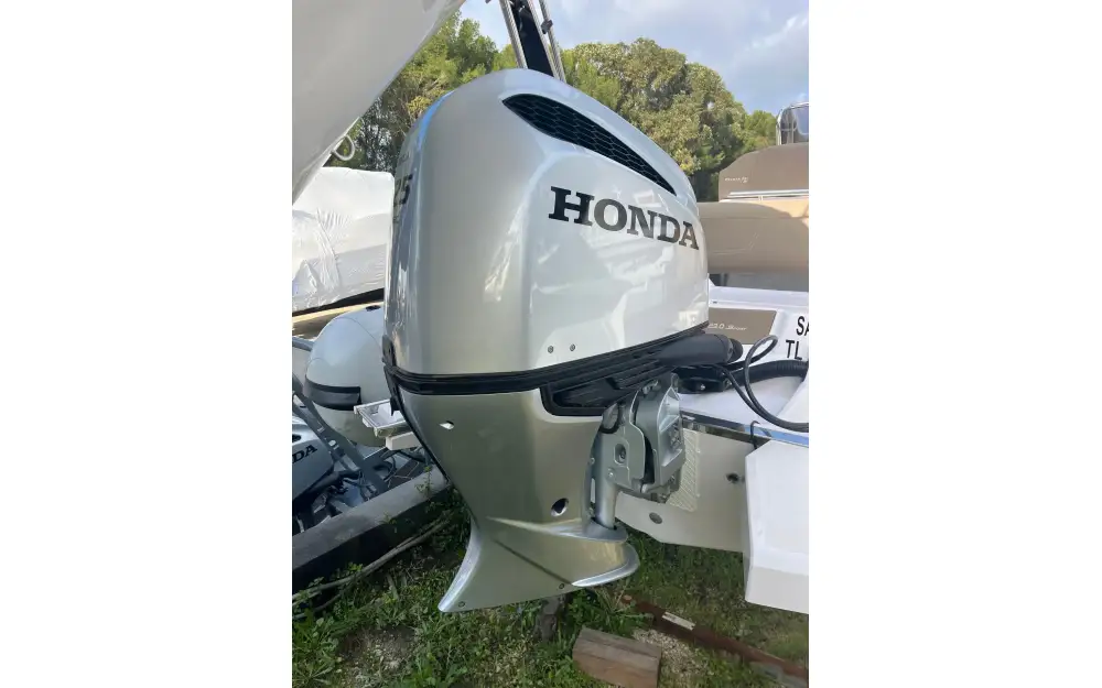 slider 2 MOTEUR HONDA BF225 D'OCCASION