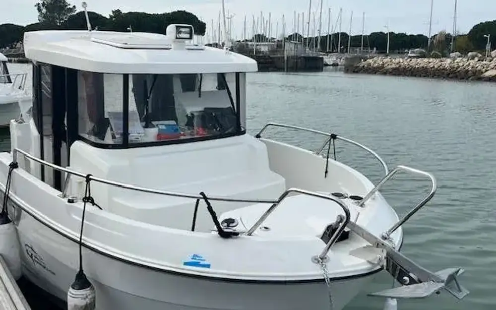 slider 9 Beneteau Barracuda 7
