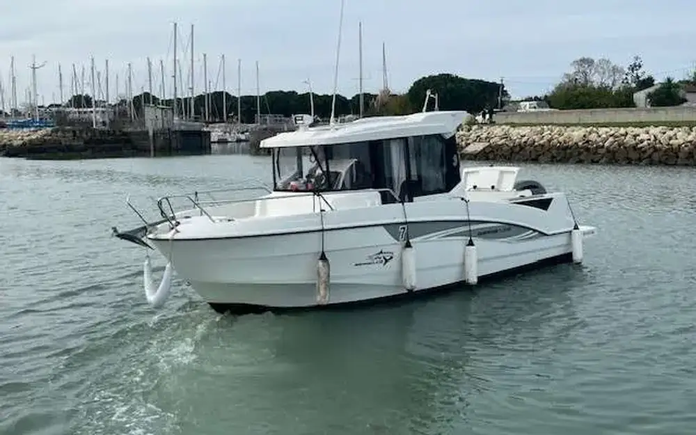 slider 13 Beneteau Barracuda 7