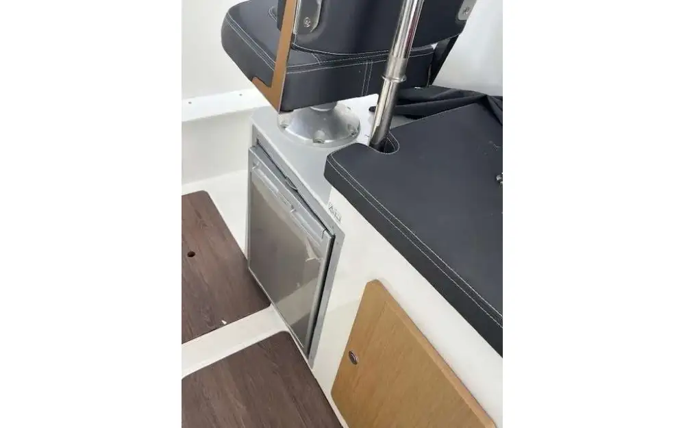 slider 4 Beneteau Barracuda 7