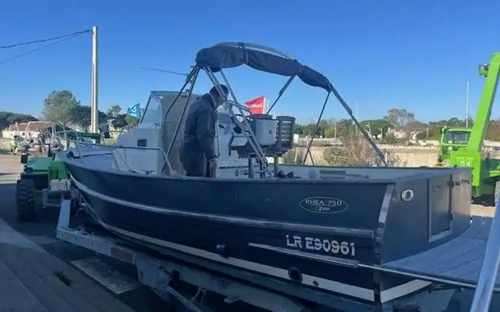 slider 1 Rhea  750 Open