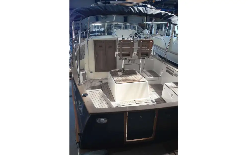 slider 3 Rhea  750 Open