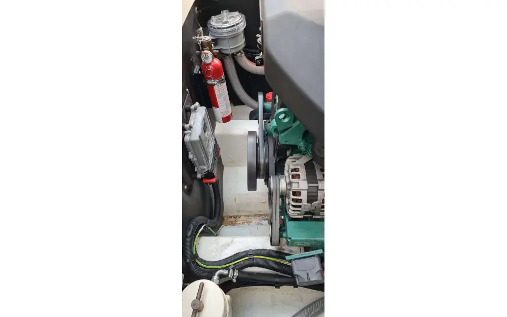 slider 8 Rhea  750 Open