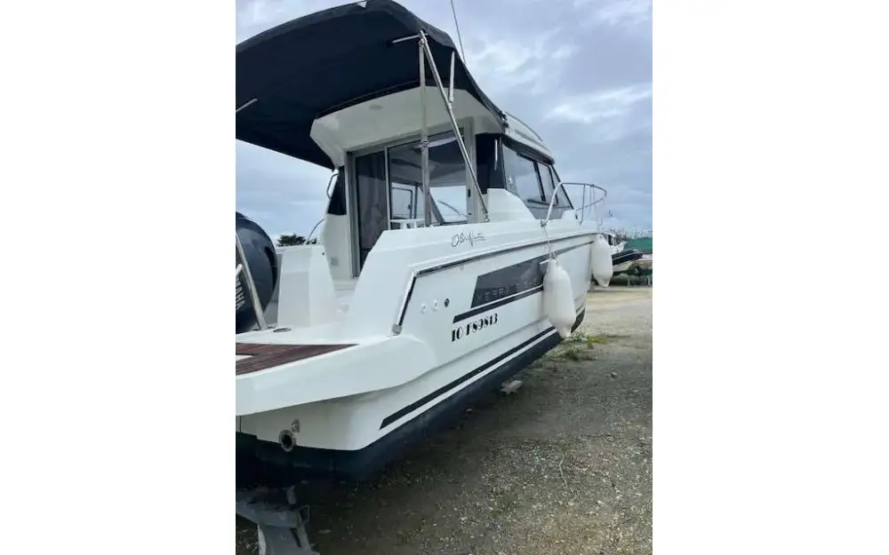 slider 0 Jeanneau Merry Fisher 795 Serie 2