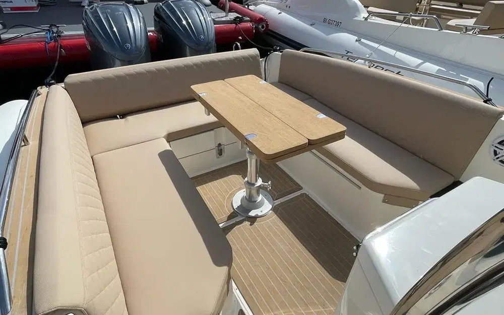 slider 2 Capelli Tempest 1000