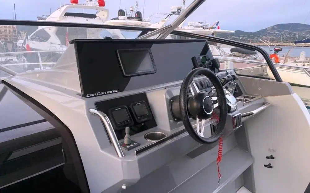 slider 5 Jeanneau Cap Camarat 10.5 WACap Camarat 10.5 Wa Serie 2