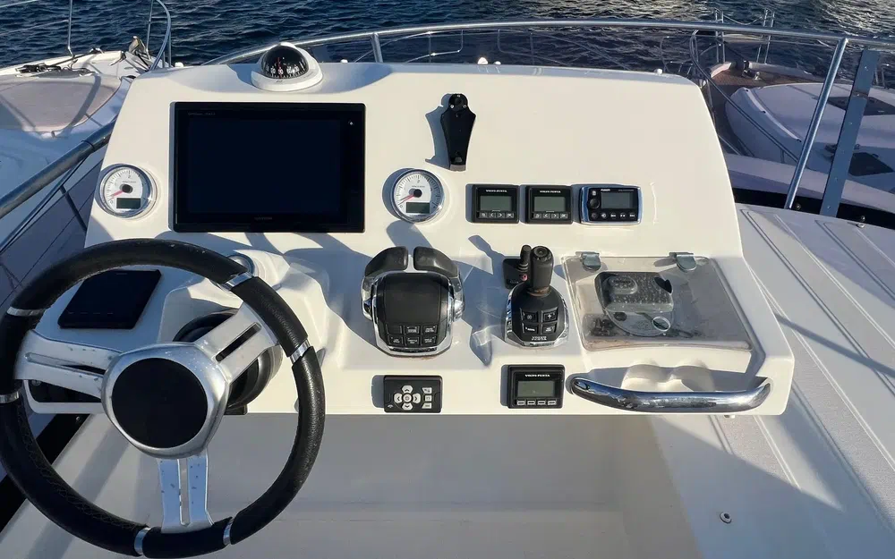 slider 12 Prestige Yachts 420 Fly