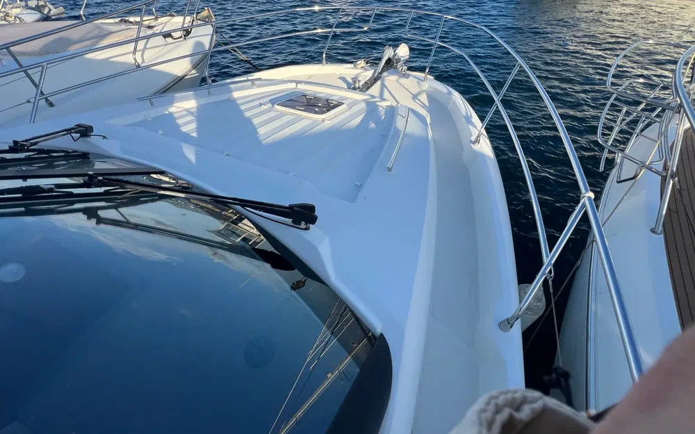 slider 3 Prestige Yachts 420 Fly
