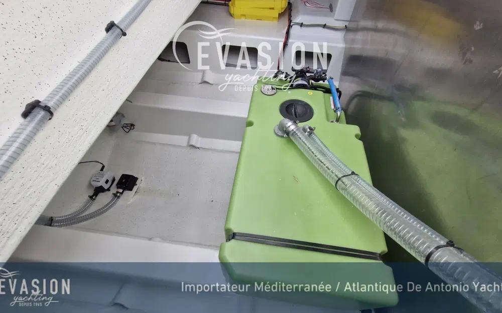 slider 14 De Antonio Yachts D32 Open