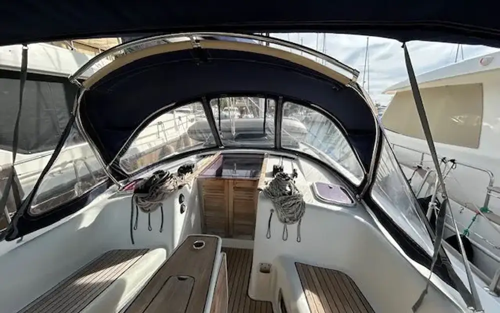 slider 11 Beneteau Oceanis 40