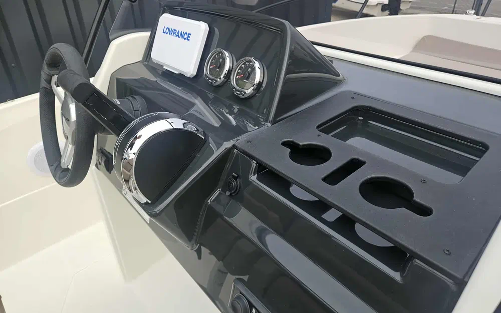 slider 19 Quicksilver Activ 605 Open