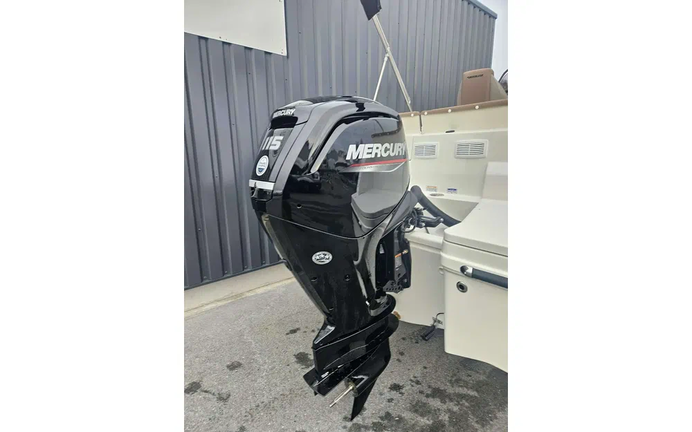 slider 24 Quicksilver Activ 605 Open