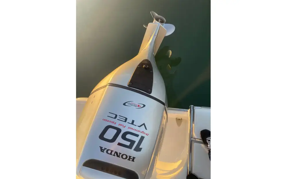 slider 12 Sessa Marine Key Largo 22 Deck