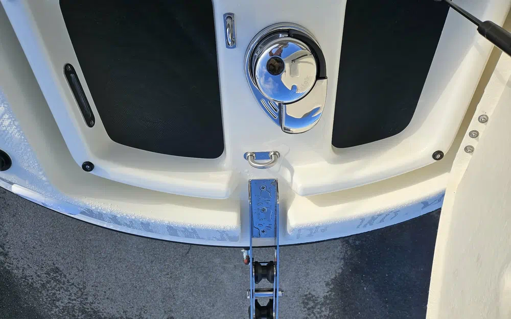 slider 12 Quicksilver Activ 755 Sundeck