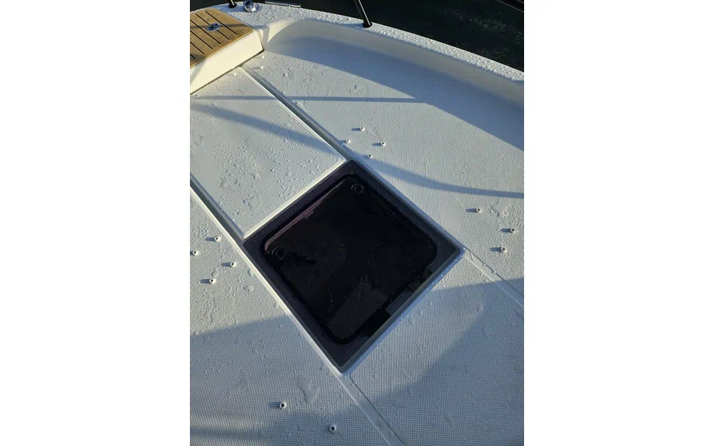 slider 26 Quicksilver Activ 755 Sundeck