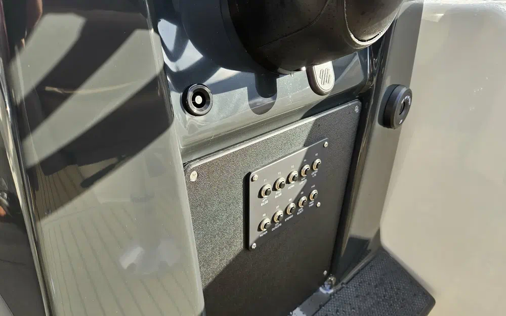 slider 3 Quicksilver Activ 755 Sundeck