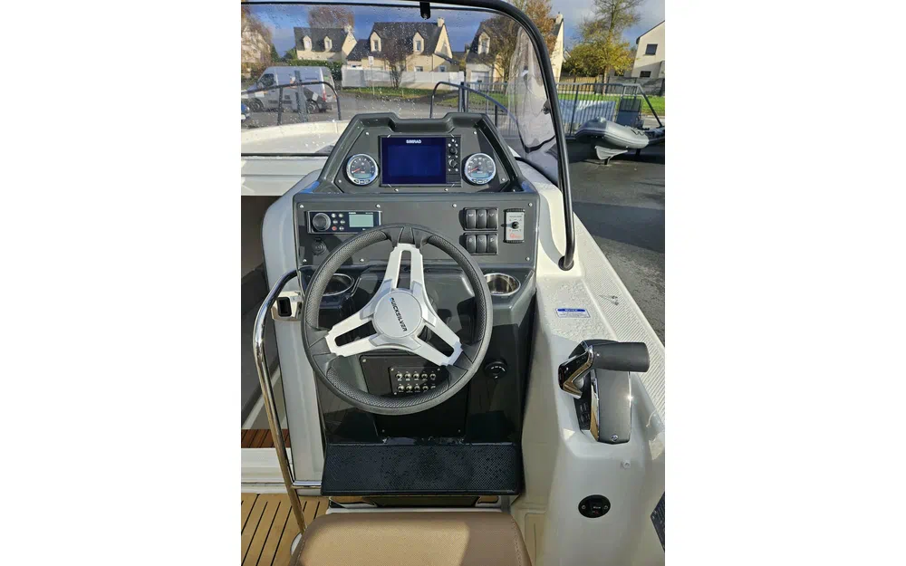 slider 4 Quicksilver Activ 755 Sundeck