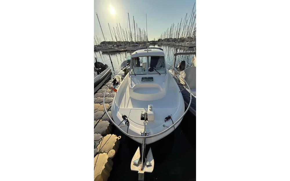 slider 1 Beneteau Antares 760