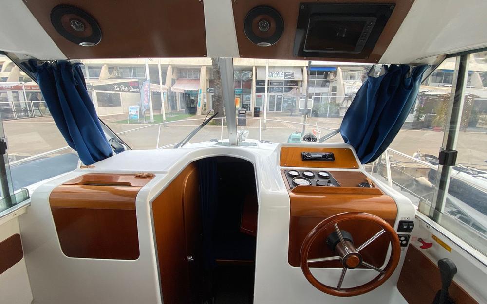 slider 12 Beneteau Antares 760