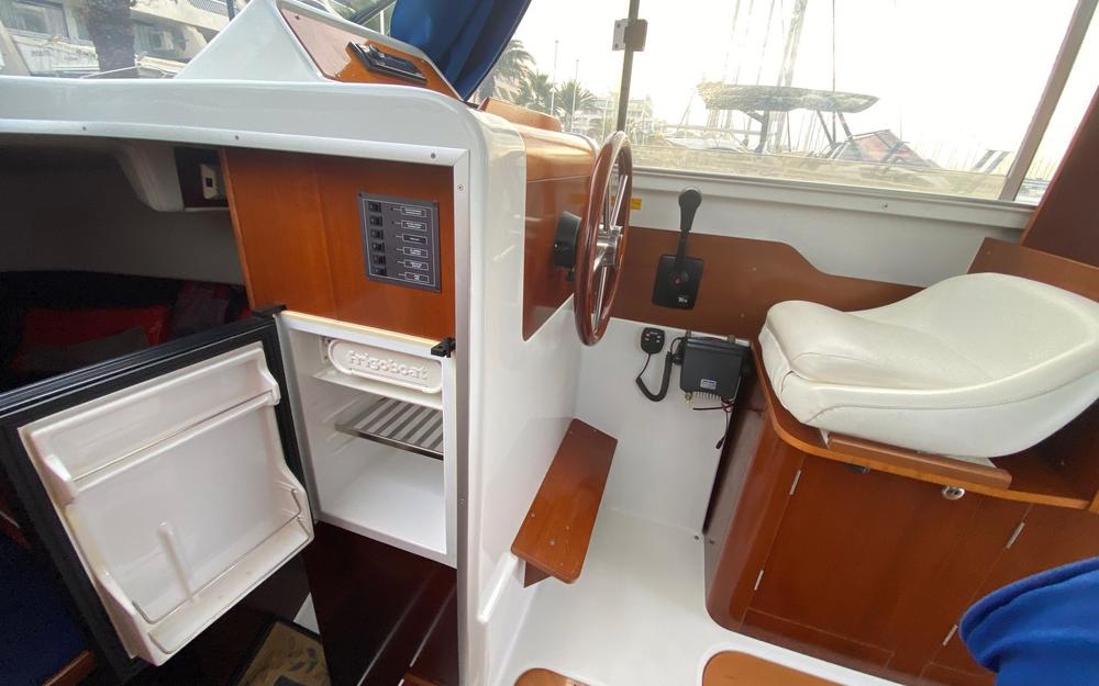 slider 15 Beneteau Antares 760