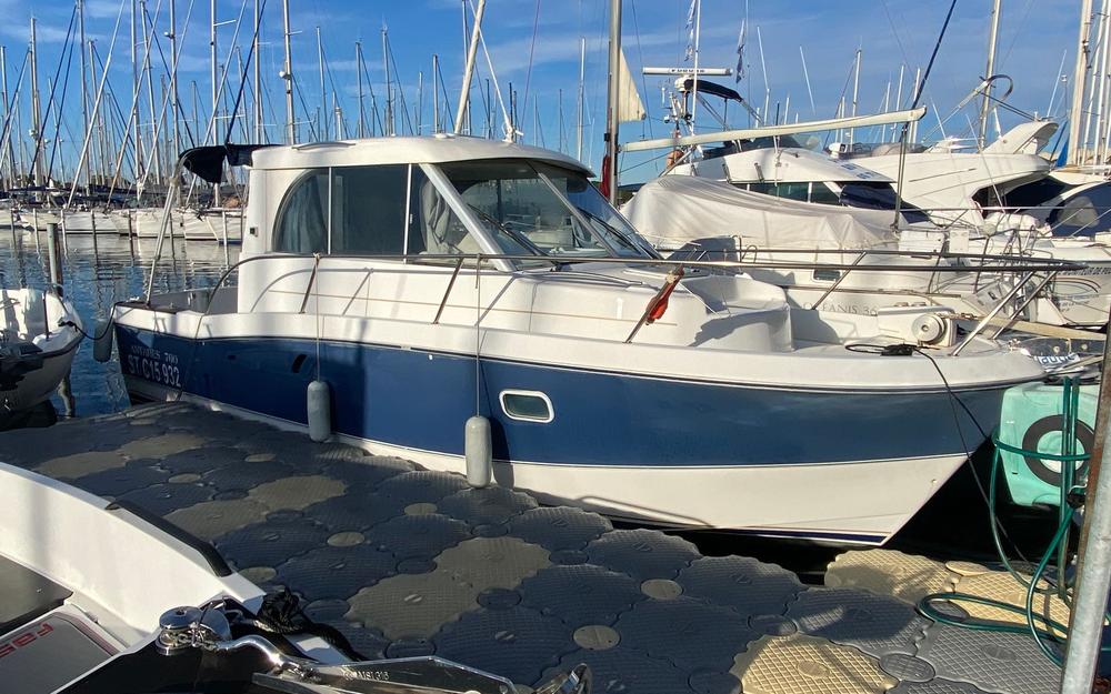 slider 0 Beneteau Antares 760