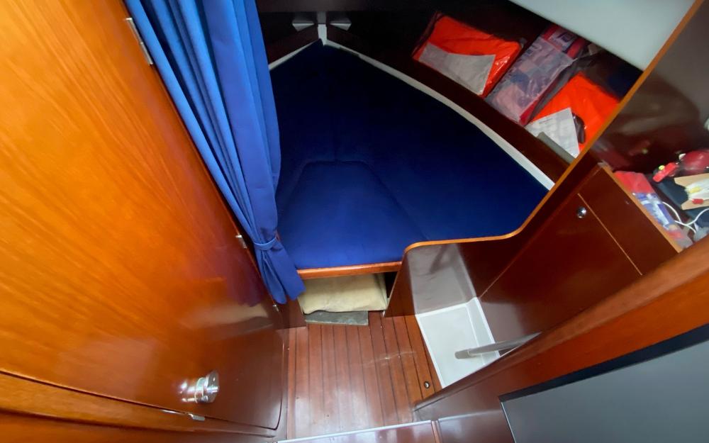 slider 19 Beneteau Antares 760