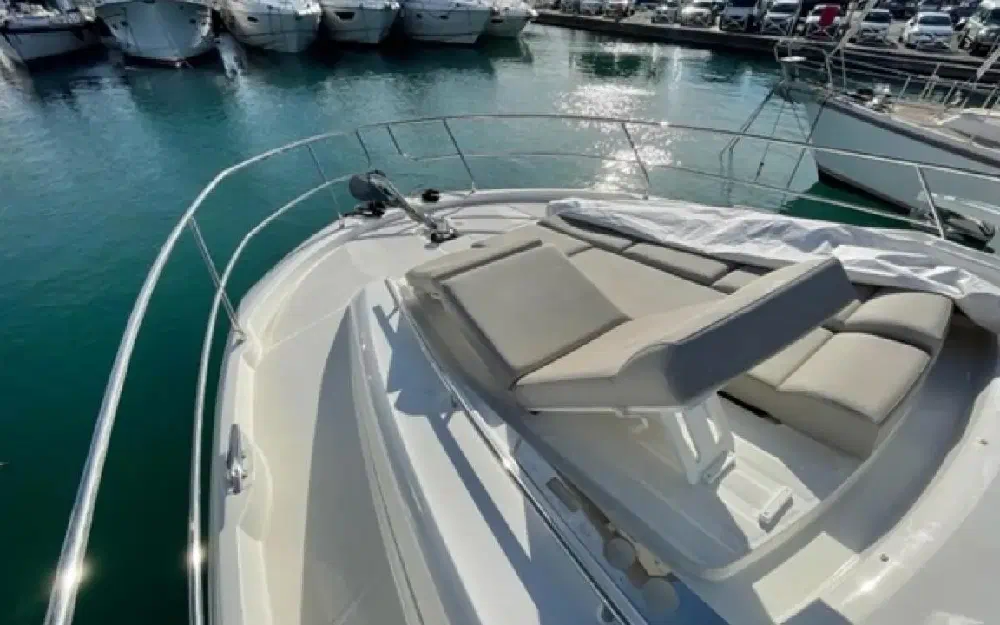 slider 2 Jeanneau Prestige 520