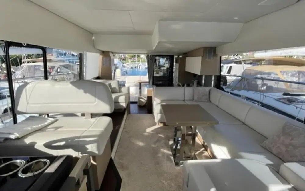 slider 6 Jeanneau Prestige 520