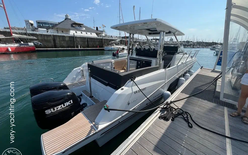 slider 1 Jeanneau Cap Camarat 10.5 WACap Camarat 10.5 Wa Serie 2