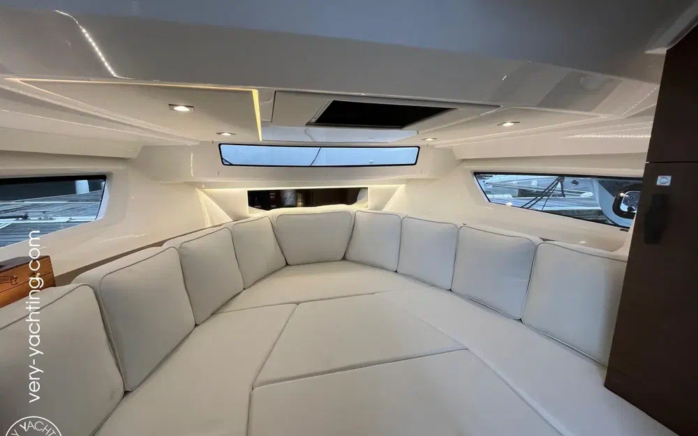 slider 21 Jeanneau Cap Camarat 10.5 WA