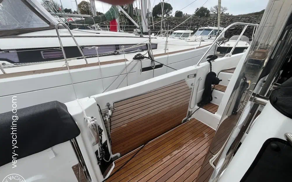 slider 8 Jeanneau Cap Camarat 10.5 WA
