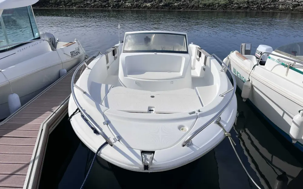 slider 2 Beneteau Ombrine 630 - null