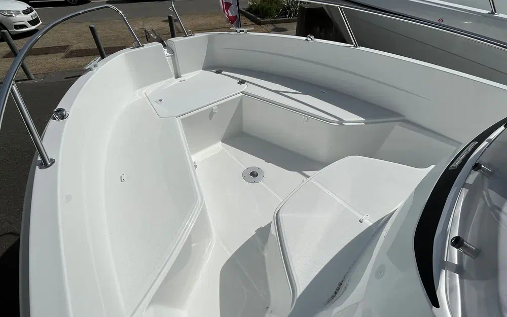 slider 5 Jeanneau Cap Camarat 5.5 CC