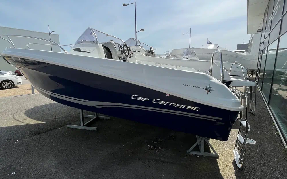 slider 0 Jeanneau Cap Camarat 5.5 WA